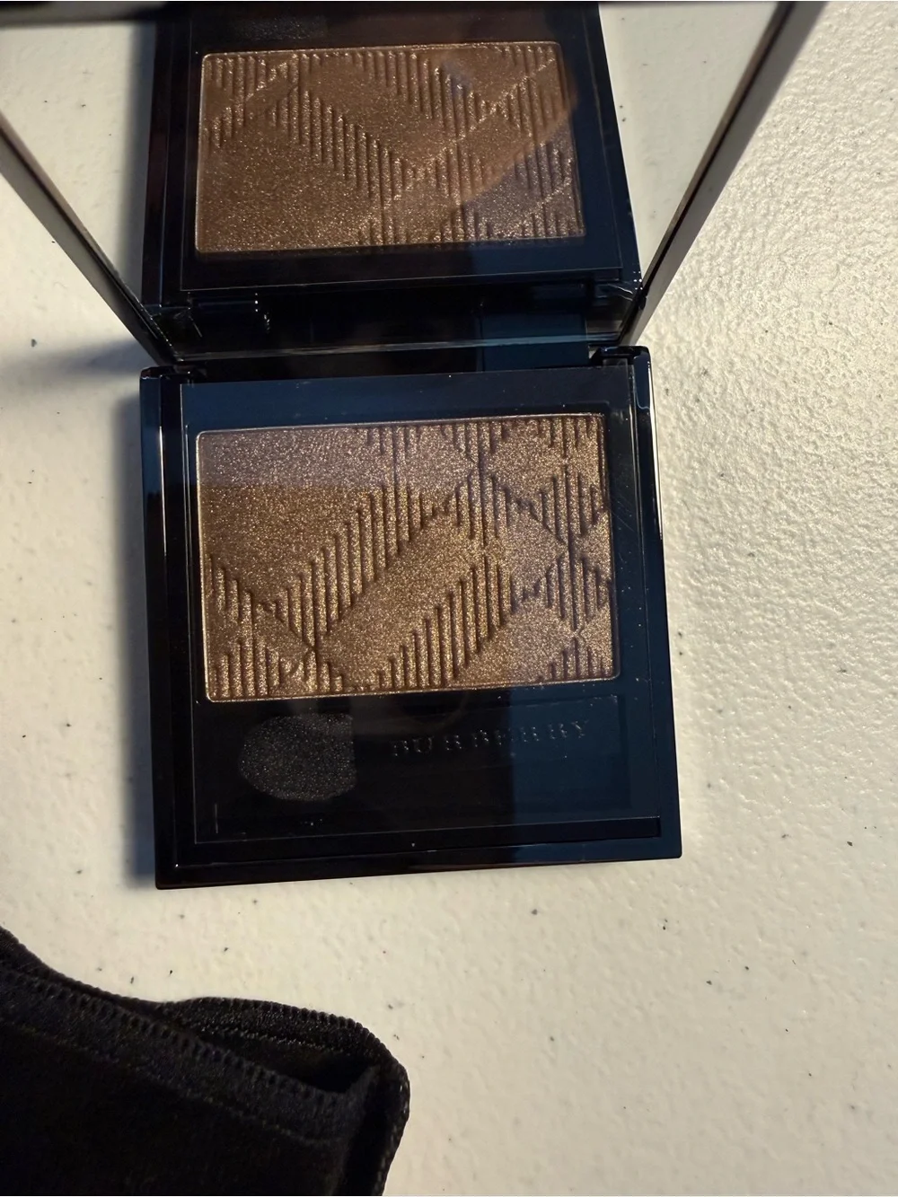 burberry sheer single eye shadow No.21 midnight brown BNIB